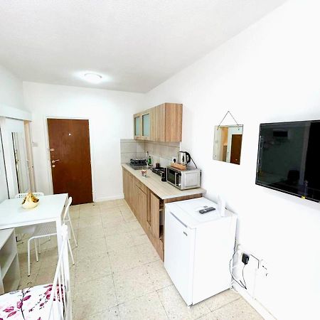 Central Comfort Studio Ларнака Экстерьер фото